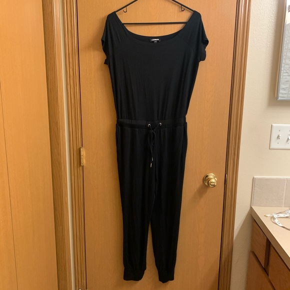 Black jumpsuit from Express - Picture 2 of 6